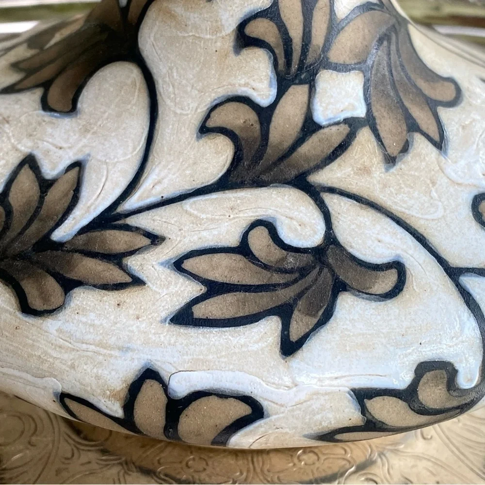 Vintage Cizhou Kiln Chinese Pottery Vase 6 1/2” Tall Floral Peony Sgraffito